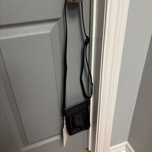 BEIS The ID Crossbody Bag in Black